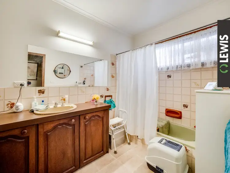 Seventh view of Homely house listing, 2 Sutherland Street, Hadfield VIC 3046