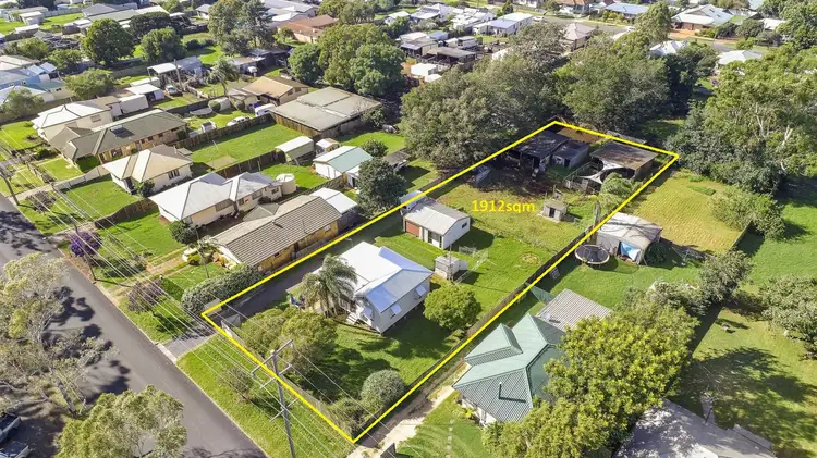 42 Rob Street, Newtown QLD 4350