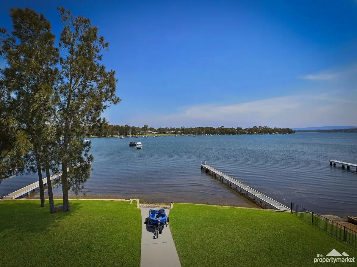 Main view of Homely house listing, 52 Gordon Avenue, Summerland Point NSW 2259