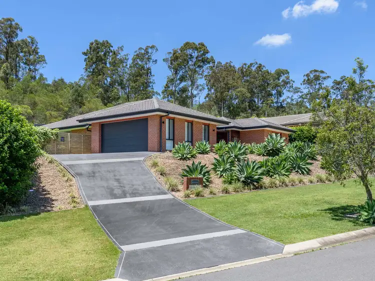 4 Bimberi Row, Pacific Pines QLD 4211