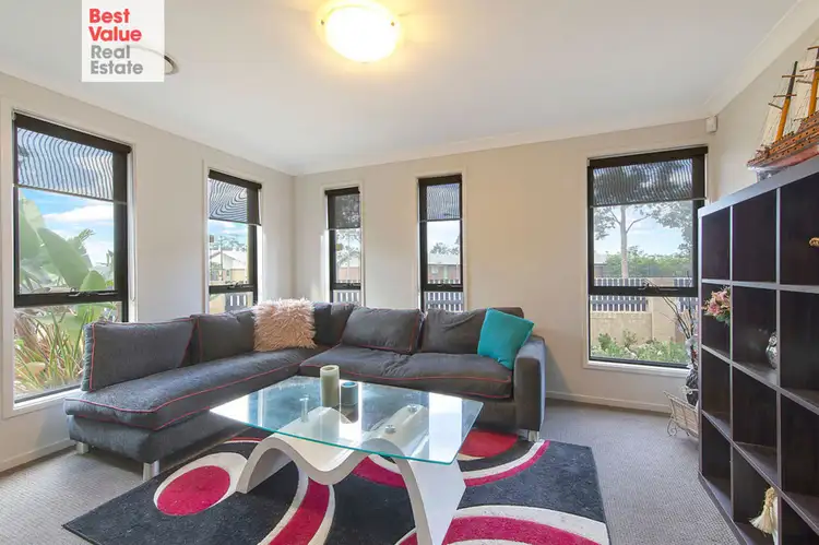 36 Dunlop Avenue, Ropes Crossing NSW 2760