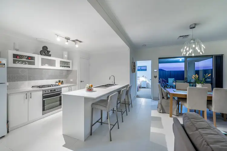 67 Boomerang Loop, Banksia Grove WA 6031