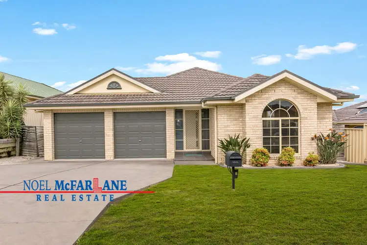 8 Hawkins Place, Cameron Park NSW 2285