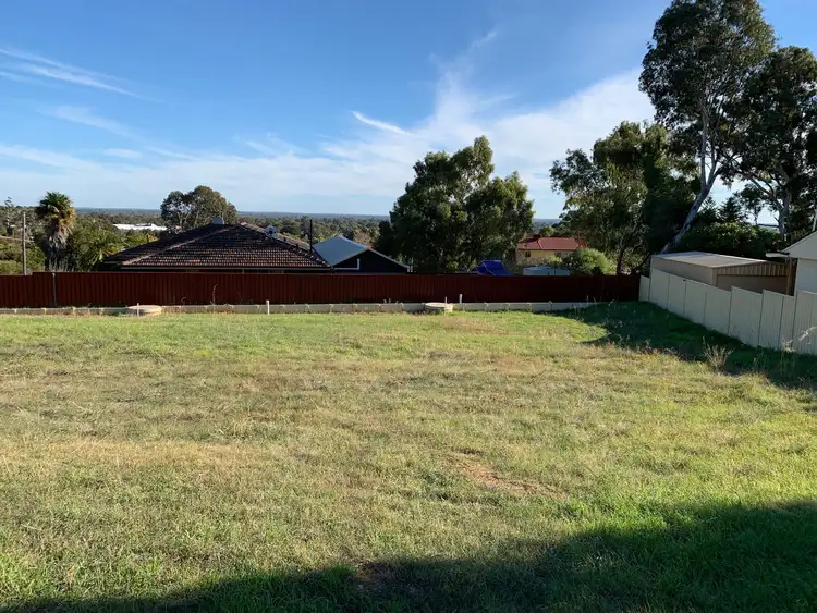 38 Derry Avenue, Mount Nasura WA 6112