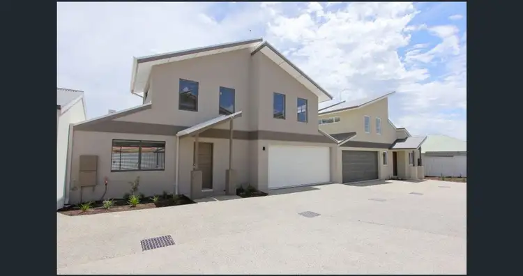 2/12 Laurence Road