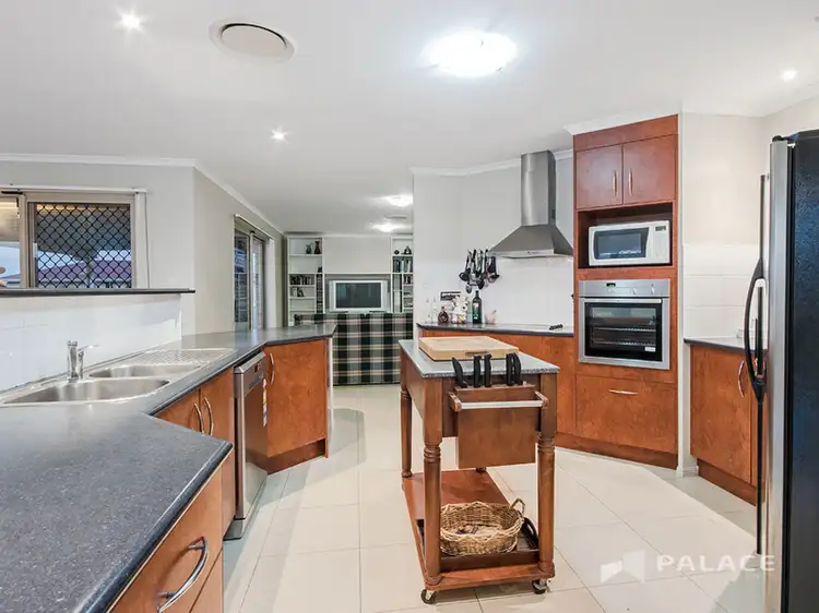 Sixth view of Homely house listing, 7 Graham Court, Hatton Vale QLD 4341