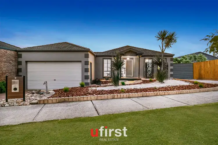 9 Romsey Place, Langwarrin VIC 3910