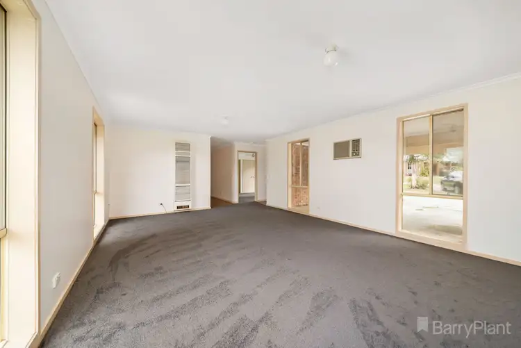 Fourth view of Homely house listing, 18 Conrad Court, Pakenham VIC 3810