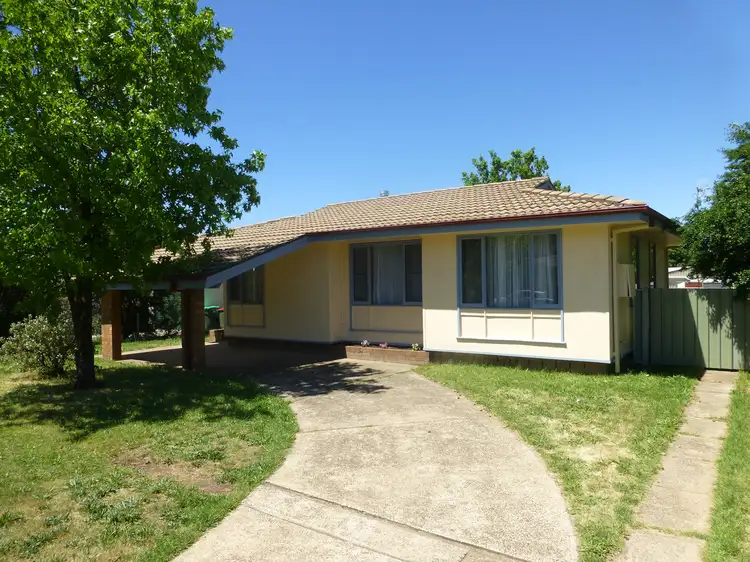 4 Nunkeri Place, Orange NSW 2800