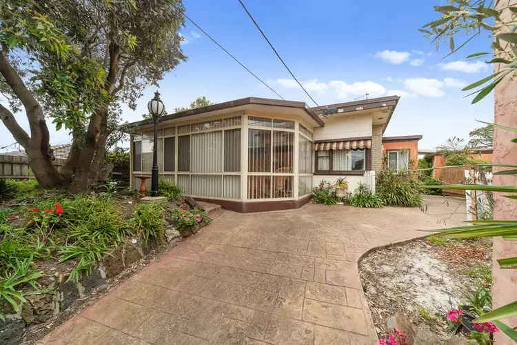93 Nepean Highway, Seaford VIC 3198