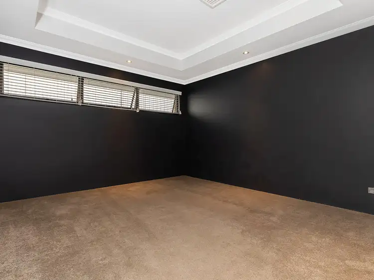 Sixth view of Homely house listing, 10 Marengo Close, Aveley WA 6069