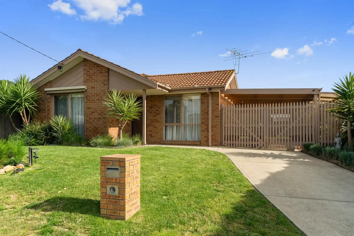 Main view of Homely house listing, 10 Calwell Court, Skye VIC 3977