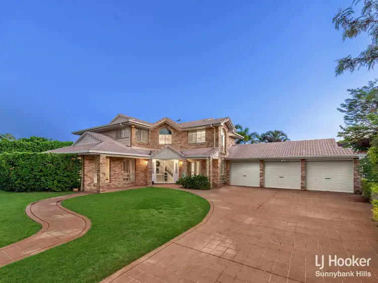 1 Lexington Place, Wishart QLD 4122
