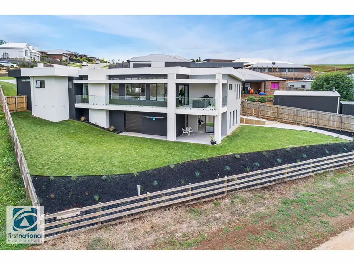 Main view of Homely house listing, 44 Myrtle Crescent, Warragul VIC 3820