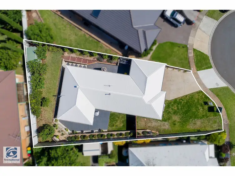 6 Bateson Court, Drouin VIC 3818
