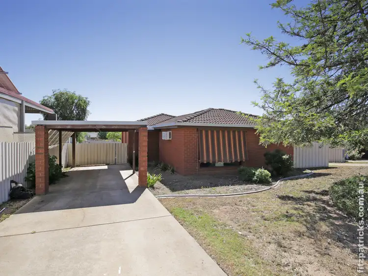 6 Clowes Place, Ashmont NSW 2650