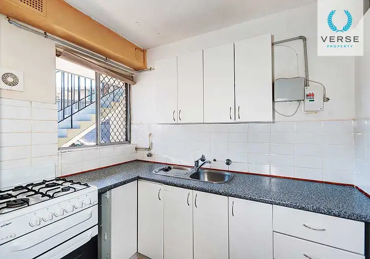 Seventh view of Homely flat listing, 4/5 Welshpool Road, St James WA 6102