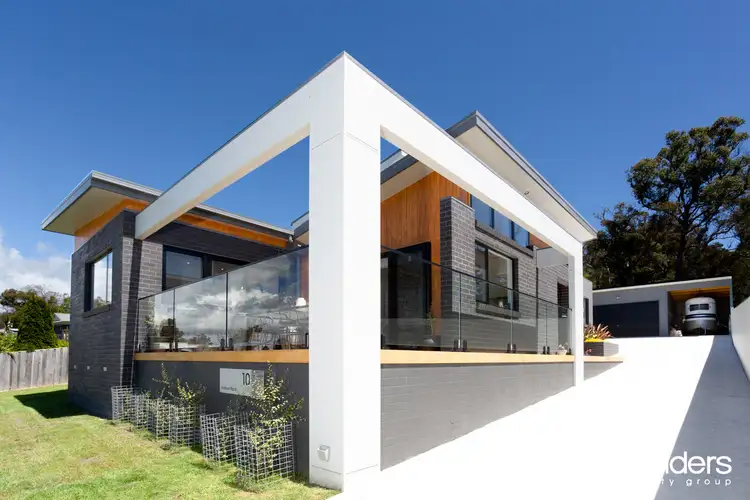 10 Andrews Place, Bridport TAS 7262