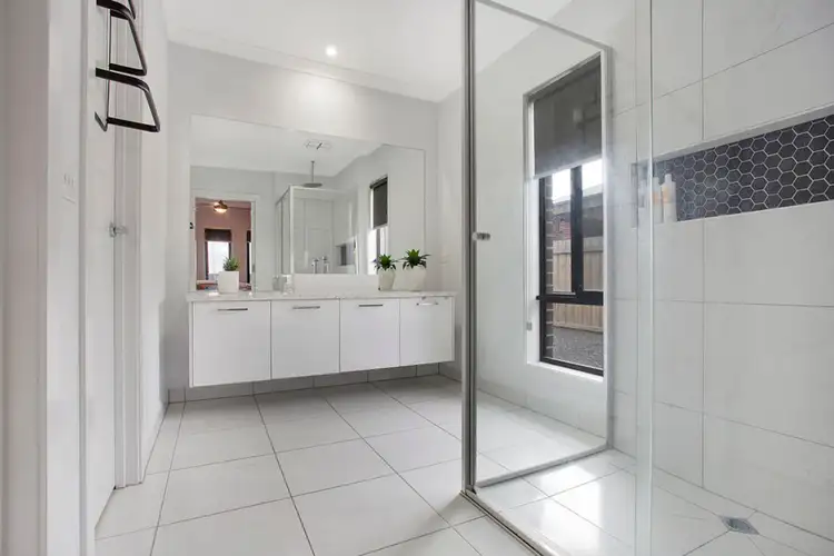 Sixth view of Homely house listing, 9 Jordan Place, Warrnambool VIC 3280