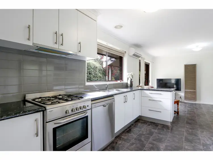 Fifth view of Homely house listing, 14 Frances Court, Sale VIC 3850