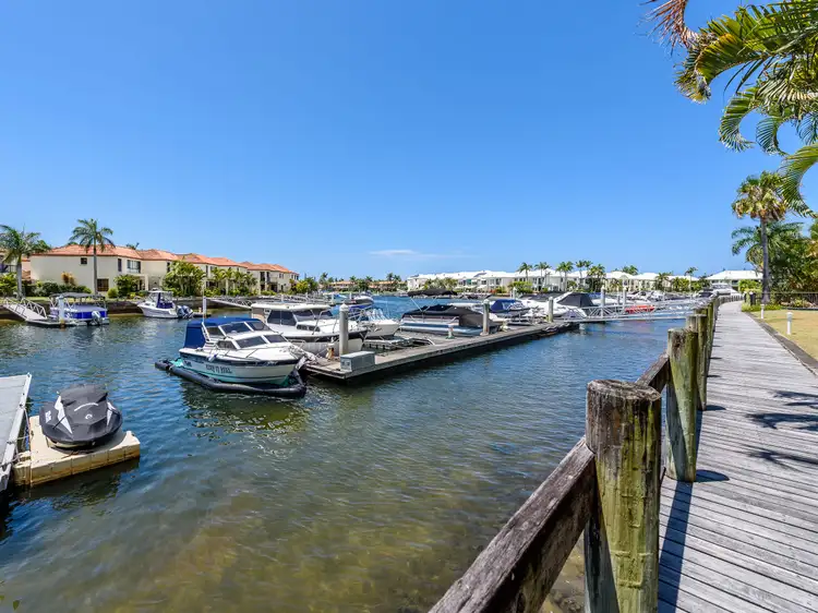18/75-77 Morala Avenue, Runaway Bay QLD 4216