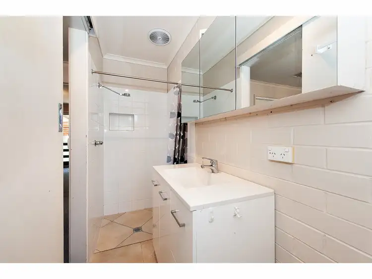 Seventh view of Homely house listing, 480 Griffith Road, Lavington NSW 2641