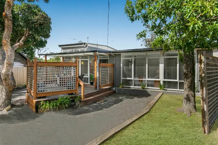 4 Arthur Street, Seaford VIC 3198