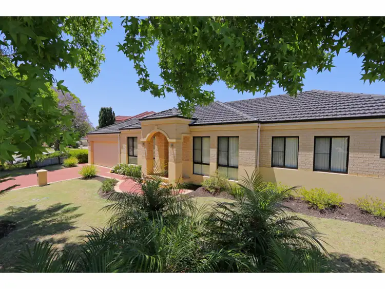 64 Peterborough Circle, North Lake WA 6163