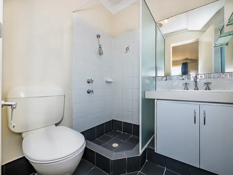 Sixth view of Homely house listing, 7 Zaragoza Drive, Port Kennedy WA 6172