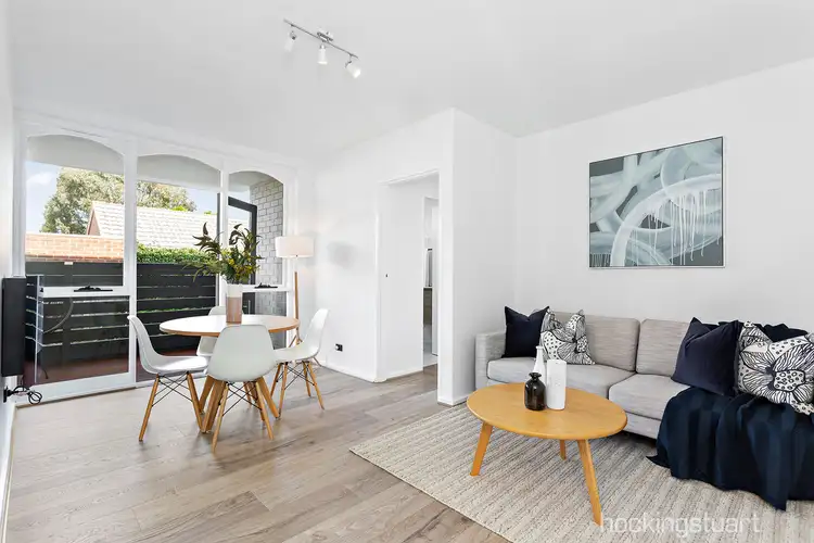 2/5 Kent Road, Box Hill VIC 3128