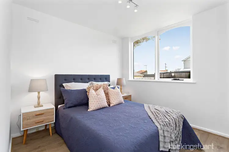 Fifth view of Homely apartment listing, 2/5 Kent Road, Box Hill VIC 3128