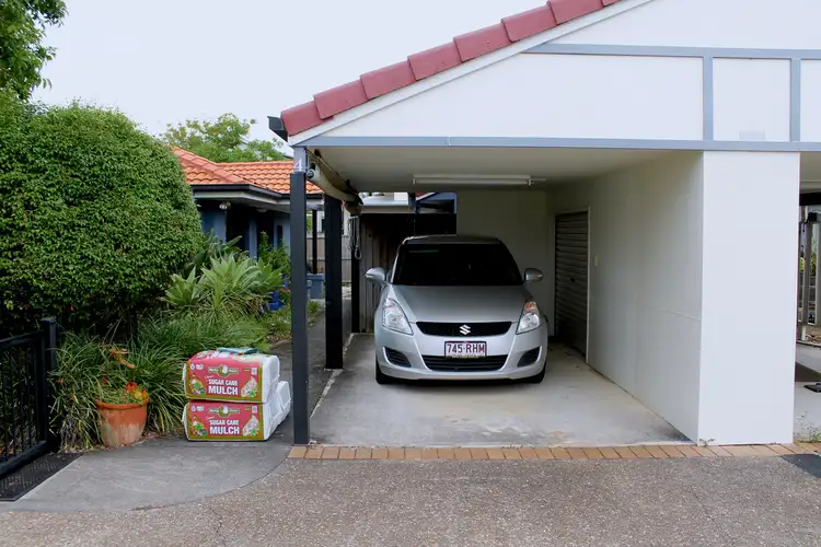 Sixth view of Homely unit listing, 4 Seabreeze Court, Sandstone Point QLD 4511