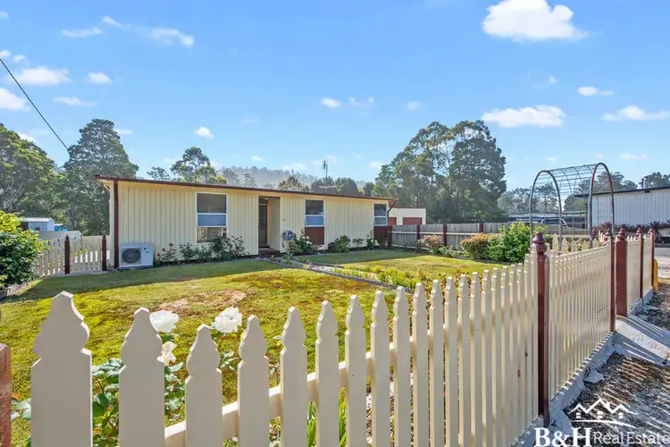 5-6 Laurel Drive, Rosebery TAS 7470