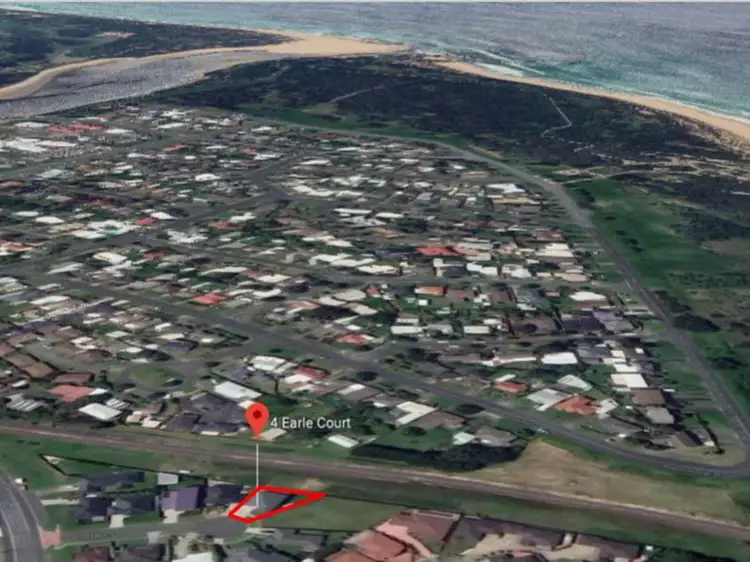 Third view of Homely house listing, 4 Earle Court, Warrnambool VIC 3280