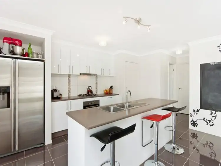 Fifth view of Homely house listing, 4 Earle Court, Warrnambool VIC 3280