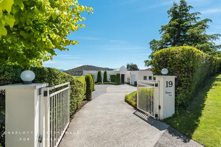 19 Swinton Place, Rose Bay TAS 7015