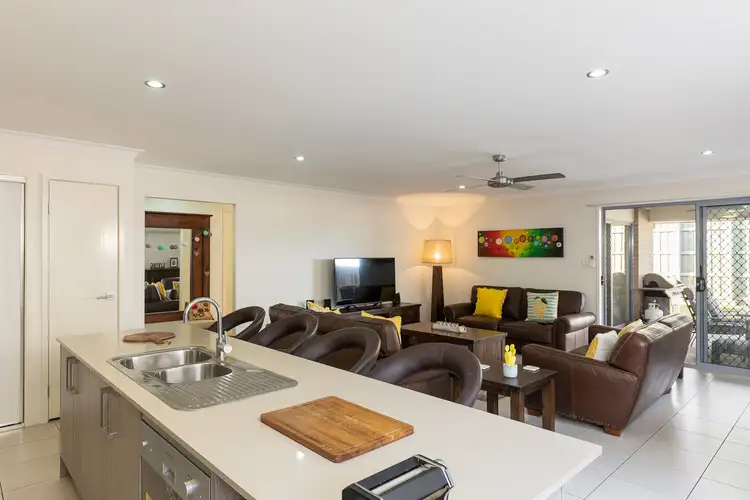 33 Gordon Crescent, Mango Hill QLD 4509