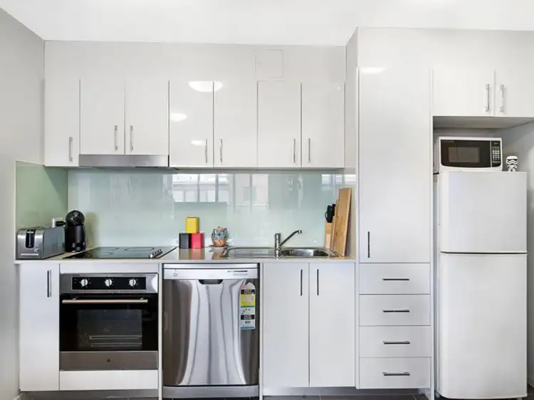 Second view of Homely apartment listing, 7/1110-1114 Glen Huntly Road, Glen Huntly VIC 3163