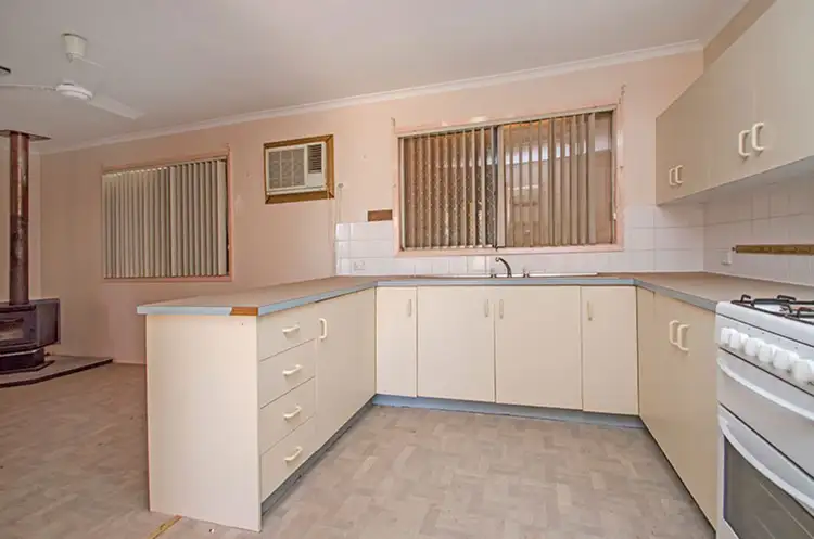 Second view of Homely house listing, 7 Hawks Place, Laverton WA 6440