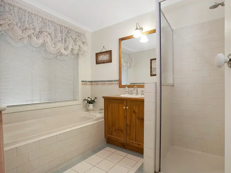 Fourth view of Homely house listing, 5 Ormsby Court, Warrnambool VIC 3280