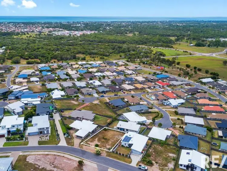 37 Sandy View Drive, Nikenbah QLD 4655