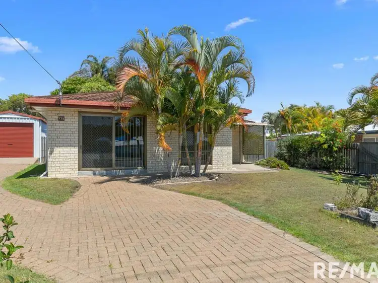 733 Boat Harbour Drive, Urangan QLD 4655
