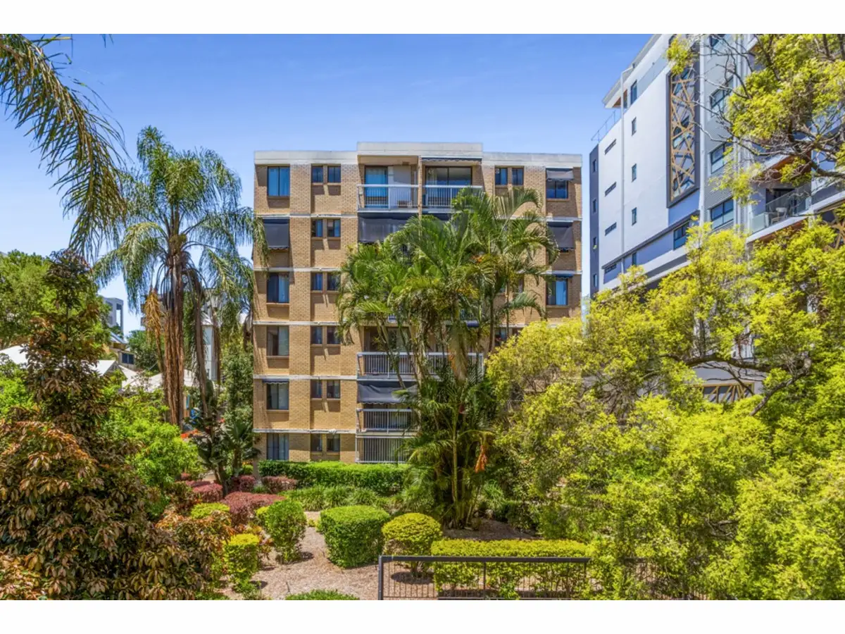 Main view of Homely apartment listing, 5/574 Boundary Street, Spring Hill QLD 4000