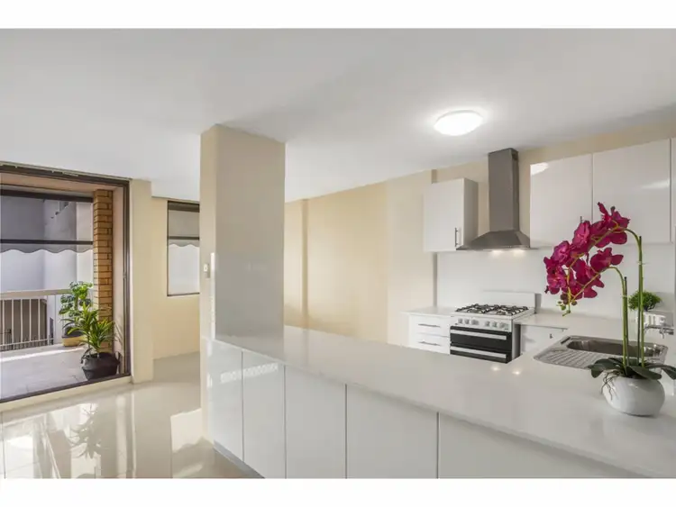 Fourth view of Homely apartment listing, 5/574 Boundary Street, Spring Hill QLD 4000