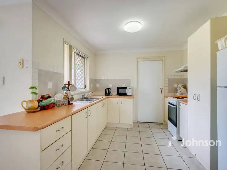 Fifth view of Homely house listing, 6 Holmes Court, Goodna QLD 4300