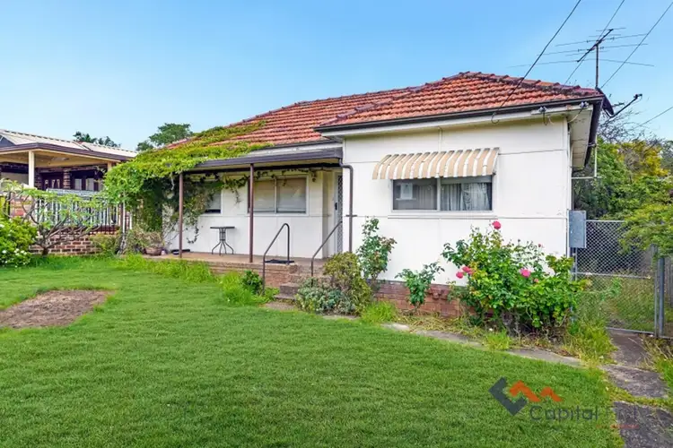 8 Dudley Road, Guildford NSW 2161