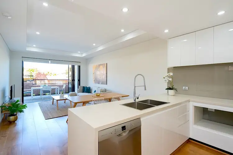 Main view of Homely townhouse listing, 2/21 Strathyre Drive, Duncraig WA 6023
