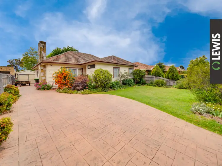 8 Patience Street, Hadfield VIC 3046