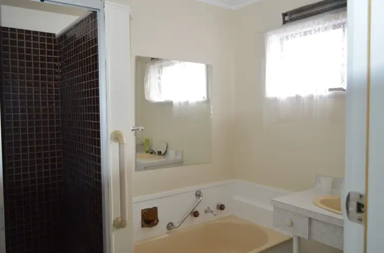 Sixth view of Homely flat listing, 3/21 Queen Street, Colac VIC 3250