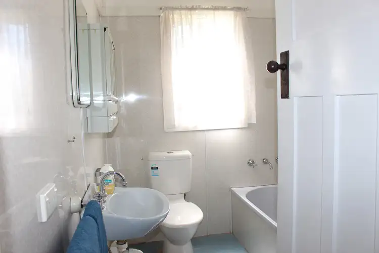 Seventh view of Homely house listing, 8 Renfree Street, Forbes NSW 2871